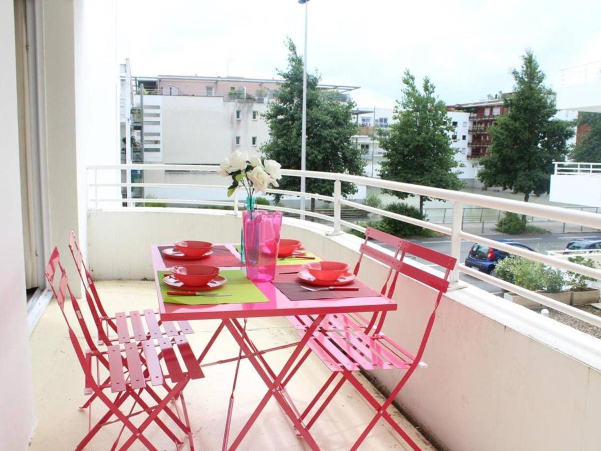 Appartement 2 Pieces Avec Balcon, Parking Et Piscine, La Rochelle - Fr-1-246-11 エクステリア 写真